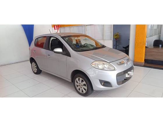 FIAT PALIO 1.0 MPI ATTRACTIVE 8V FLEX 4P MANUAL FIAT PALIO 1.0 MPI ATTRACTIVE 8V FLEX 4P MANUAL